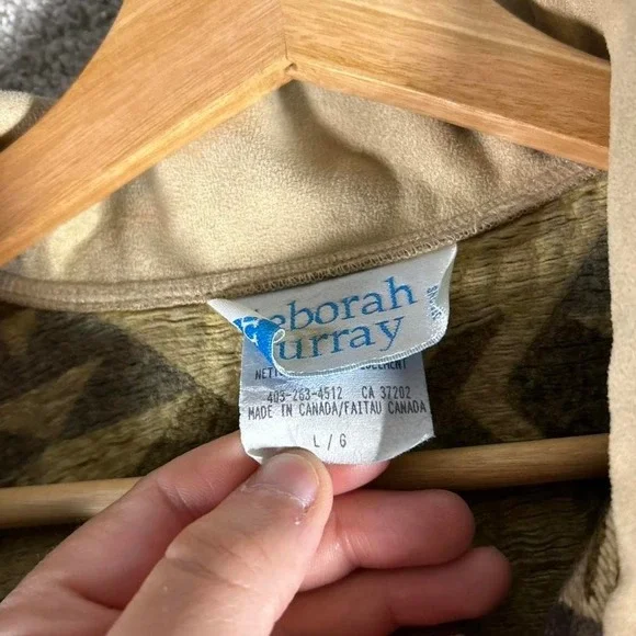 Vintage women's Aztec tapestry style button up cropped style chore jacket - Picture 3 of 6